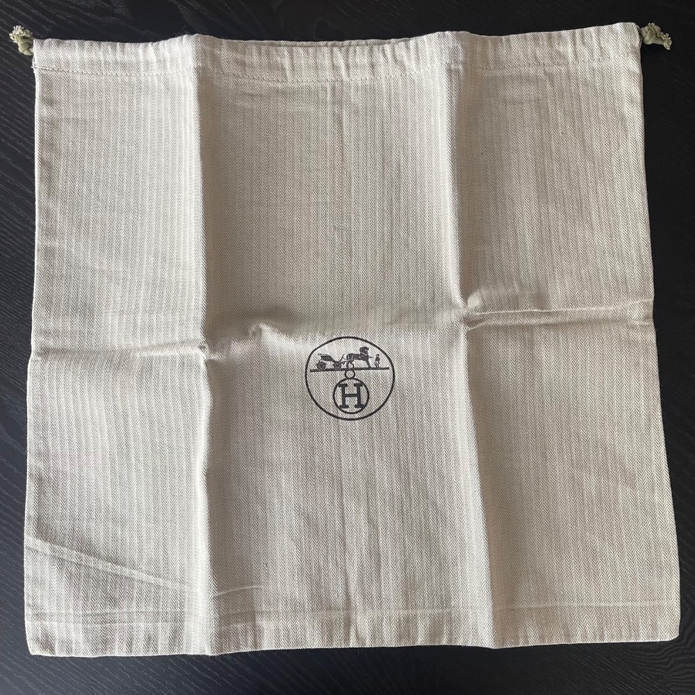 Authentic Hermes Silk Scarf Never Used - Picture 13 of 13